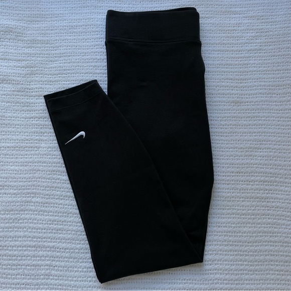 Nike 7/8 Leggings - Black - Picture 2 of 11